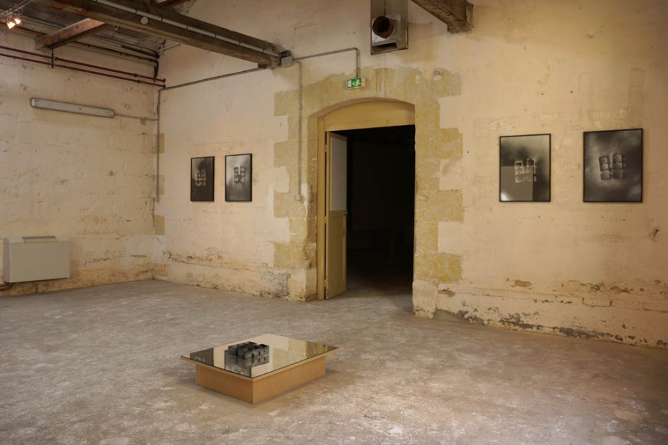 Marie-Jeanne Hoffner, Aéro-grammes, série de 4 peintures sur acétate, encadrées 50x 65 cm, 2014, courtesy galerie Dohyang Lee, Paris, Payne Shurvell Gallery, London© James Porter