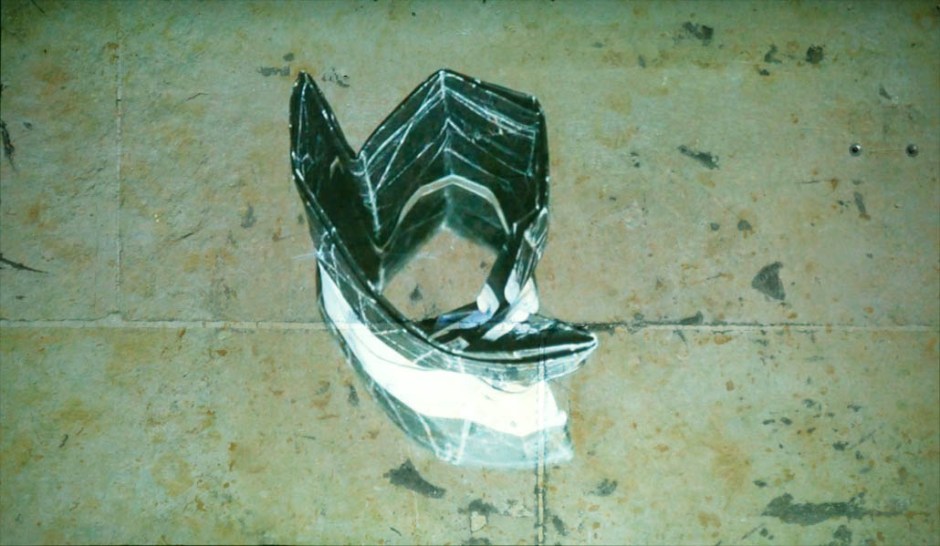 Marie-Jeanne Hoffner, Folds endless folds, dyptique video, courtesy galerie Dohyang Lee, Paris, Payne Shurvell Gallery, London © James Porter