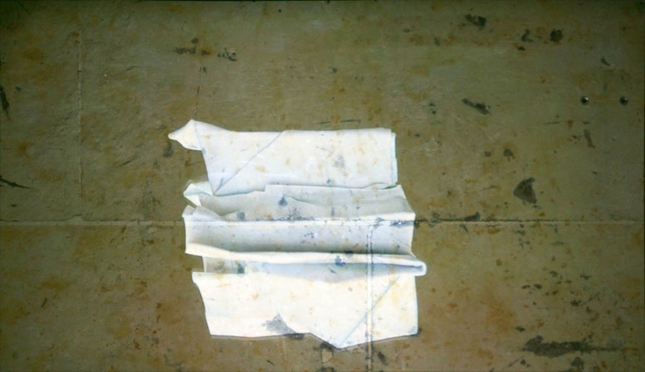 Marie-Jeanne Hoffner, Folds endless folds, dyptique video, courtesy galerie Dohyang Lee, Paris, Payne Shurvell Gallery, London © James Porter