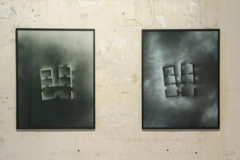 Marie-Jeanne Hoffner, Aéro-grammes, série de 4 peintures sur acétate, encadrées 50x 65 cm, 2014, courtesy galerie Dohyang Lee, Paris, Payne Shurvell Gallery, London© James Porter