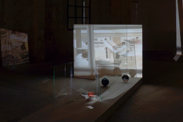 Laura Gozlan, Remote Viewing. instalation vidéo, 2014 Photo © James Porter  